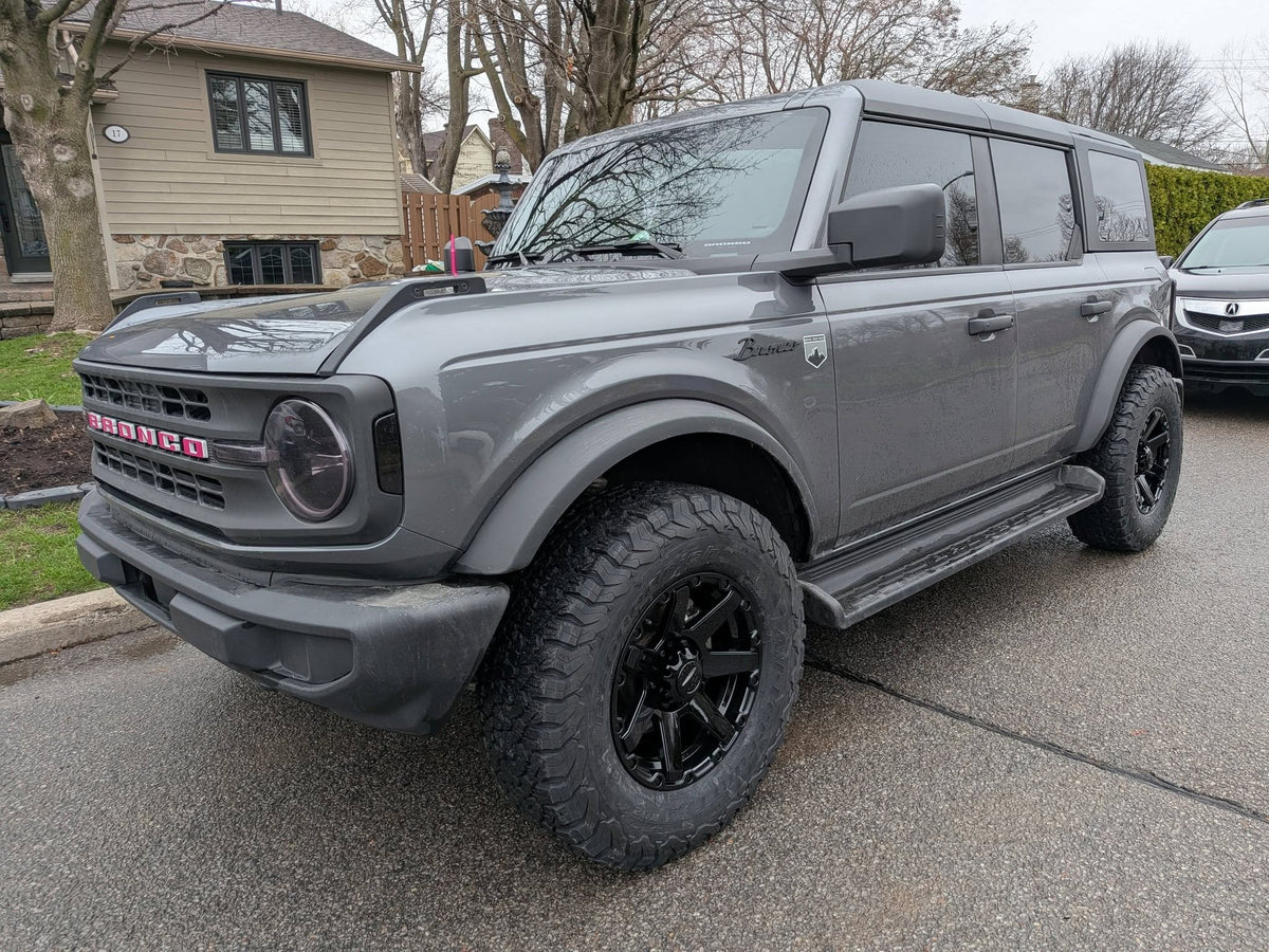 Ford Bronco 2025 — Mags DAI Barrett Noir Lustré 17 pouces