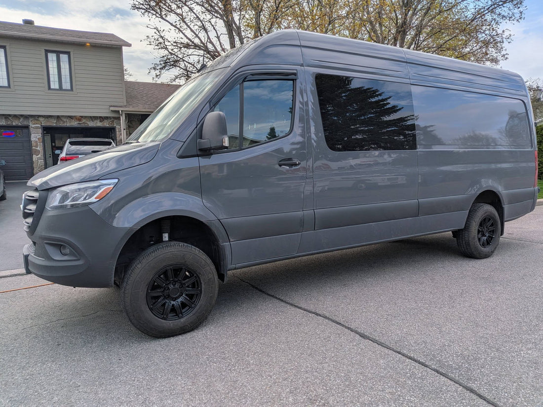 Mercedes Sprinter 1500 2023 — Mags Ruffino Forged Noir Satiné 16 pouces