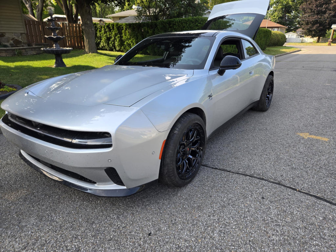 2024 Dodge Charger Daytona Électrique – Mags Vortek 20x10 Noir Lustré