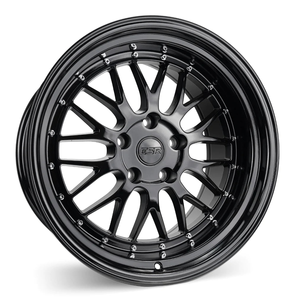 SR05  GLOSS BLACK  17x8.5     +30      72.6  Cone Seat     5X100