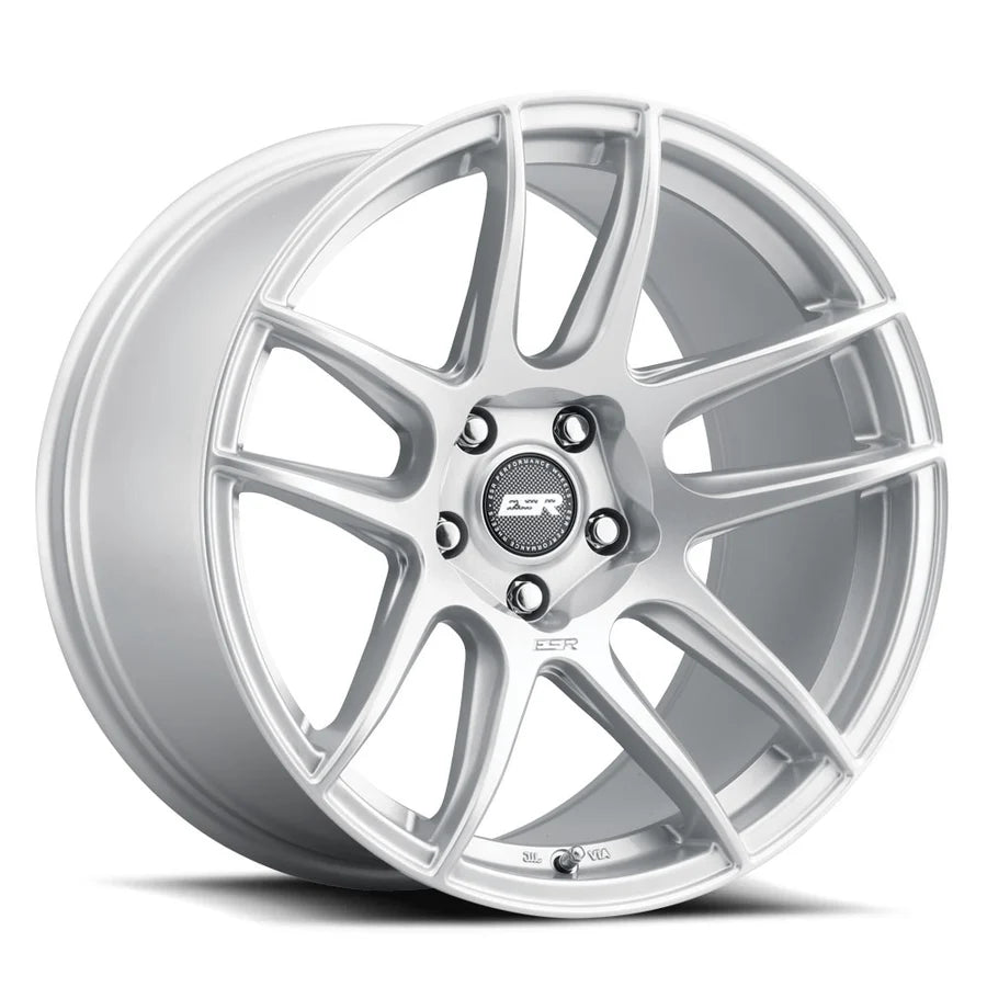 ESR CS8  HYPER SILVER  18x8.5     +30      72.6  Conical     5X114.3