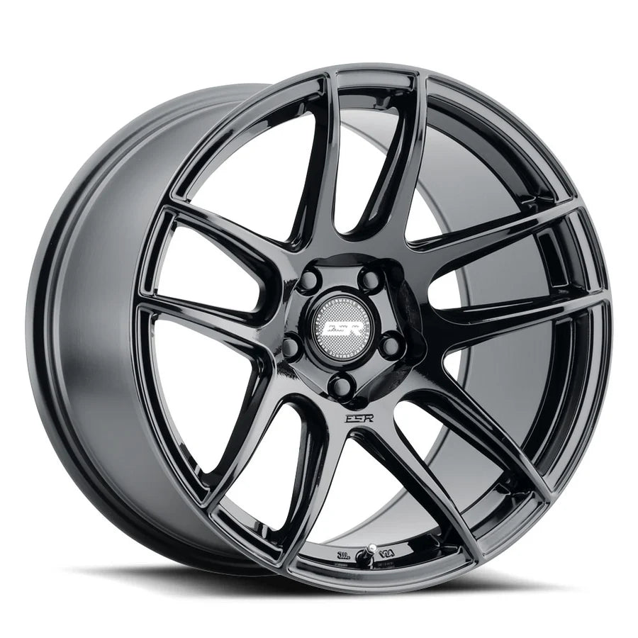 ESR CS8  GLOSS BLACK  18x8.5     +30      72.6  Conical     5X114.3